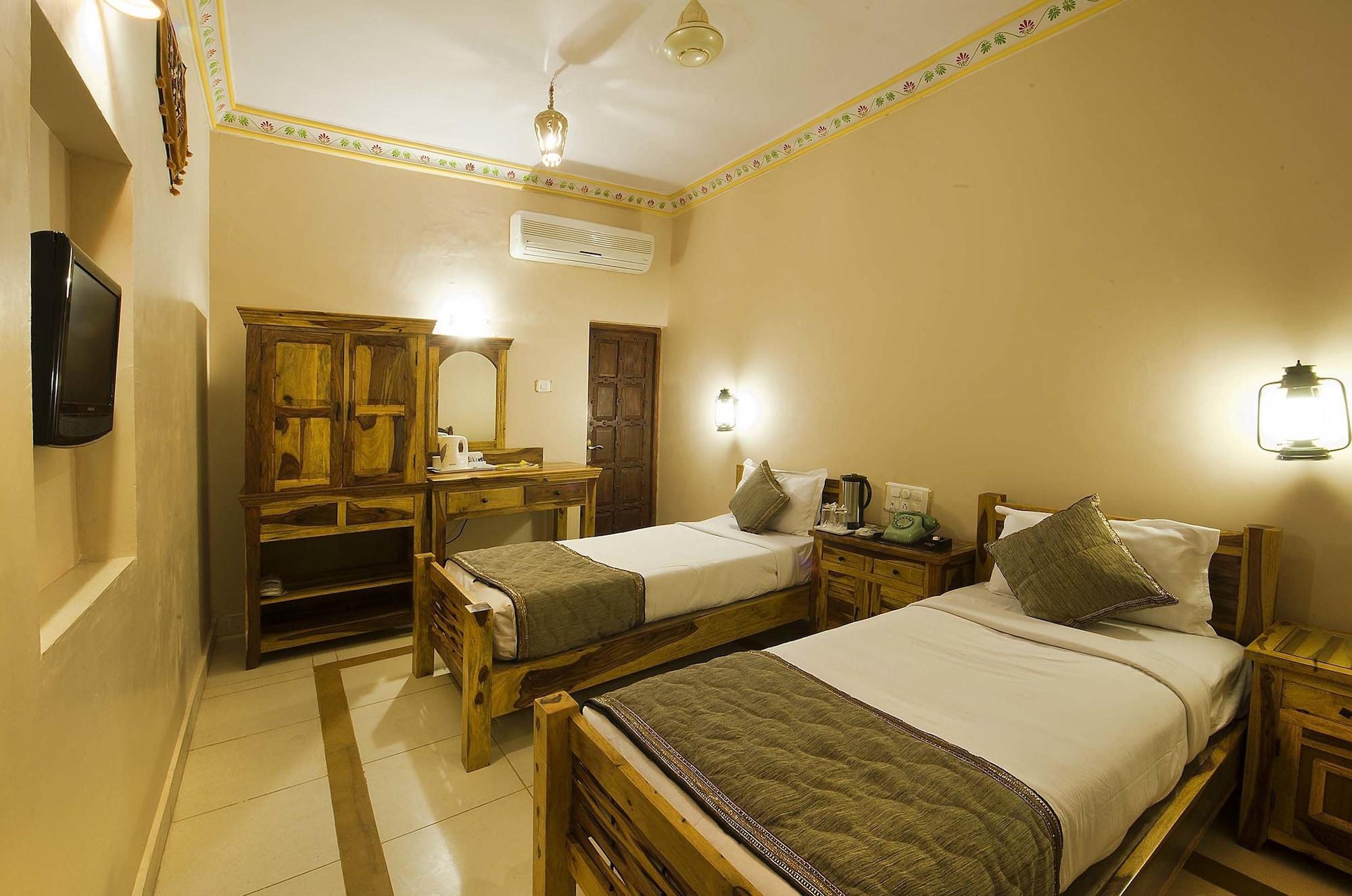 Nirali Dhani Ethnic Heritage Hotel And Resort ジョードプル エクステリア 写真