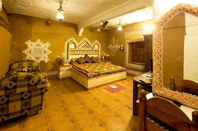 Nirali Dhani Ethnic Heritage Hotel And Resort ジョードプル エクステリア 写真